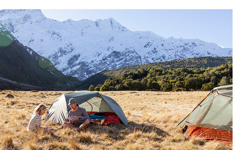 Lightweight mountain outlet tent